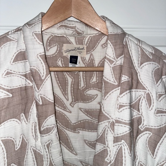 Universal Thread for Target Jacket • One Size - Picture 3 of 3